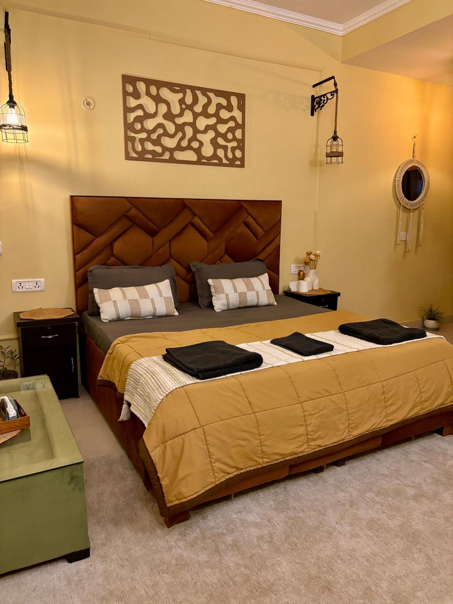 Atharva'S Homestay By Goaround Homes - Nehru Enclave Metro, South Delhi Neu-Delhi Exterior foto