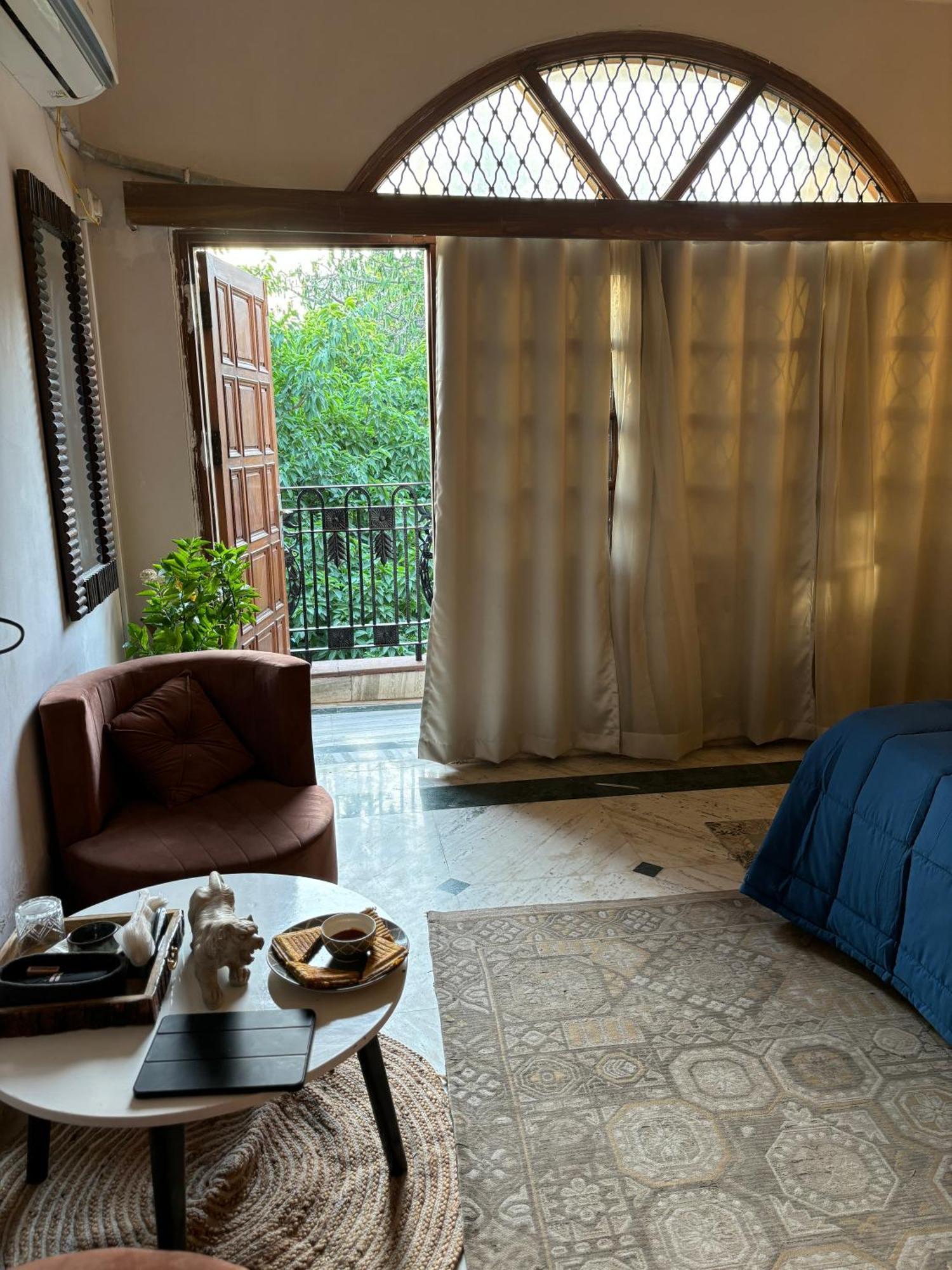 Atharva'S Homestay By Goaround Homes - Nehru Enclave Metro, South Delhi Neu-Delhi Exterior foto