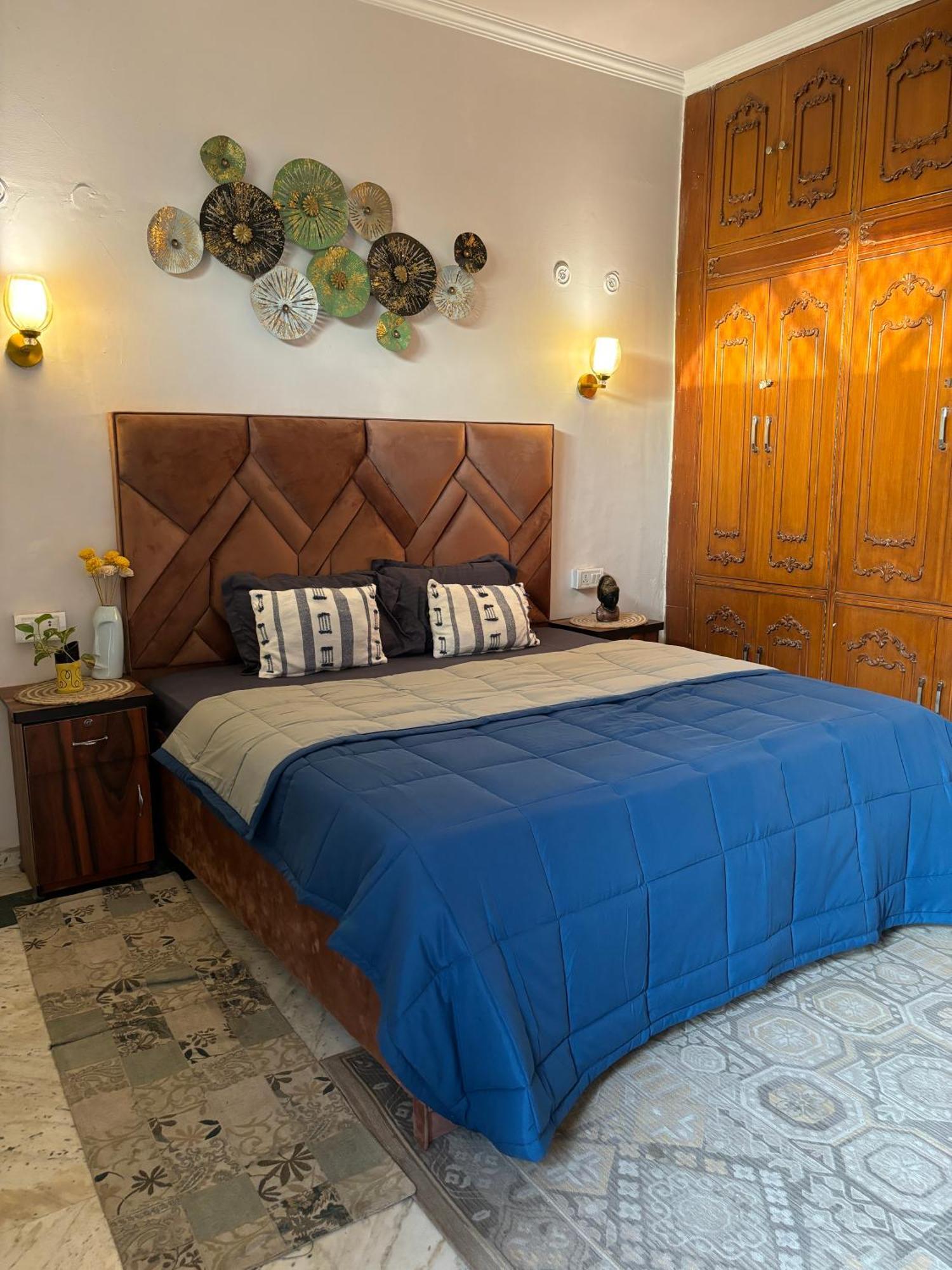 Atharva'S Homestay By Goaround Homes - Nehru Enclave Metro, South Delhi Neu-Delhi Exterior foto