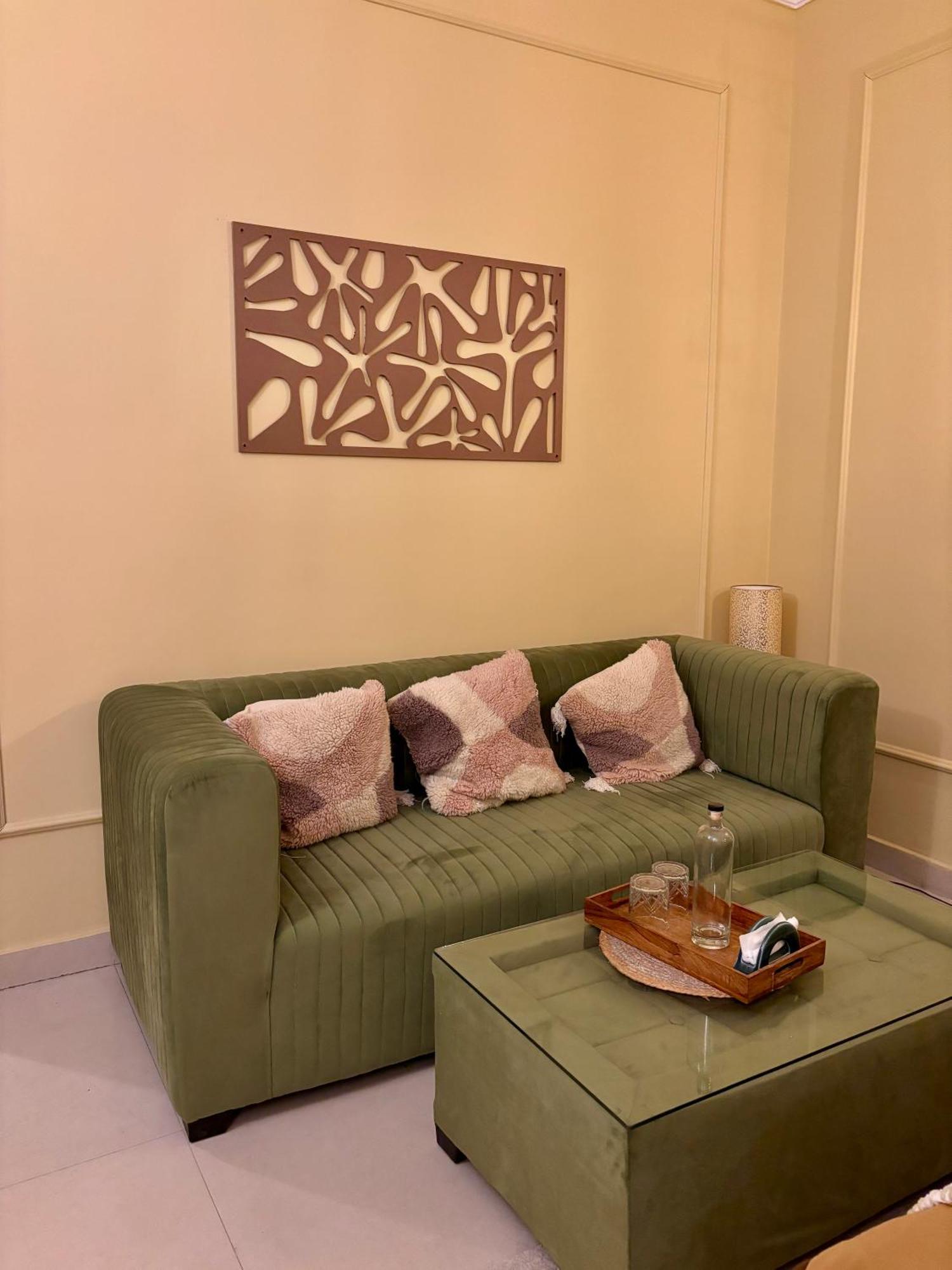 Atharva'S Homestay By Goaround Homes - Nehru Enclave Metro, South Delhi Neu-Delhi Exterior foto