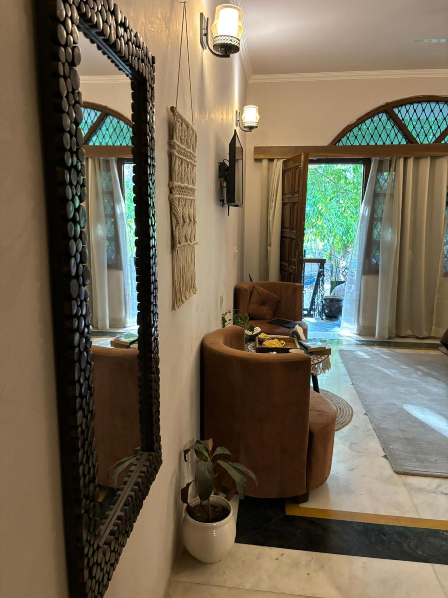 Atharva'S Homestay By Goaround Homes - Nehru Enclave Metro, South Delhi Neu-Delhi Exterior foto
