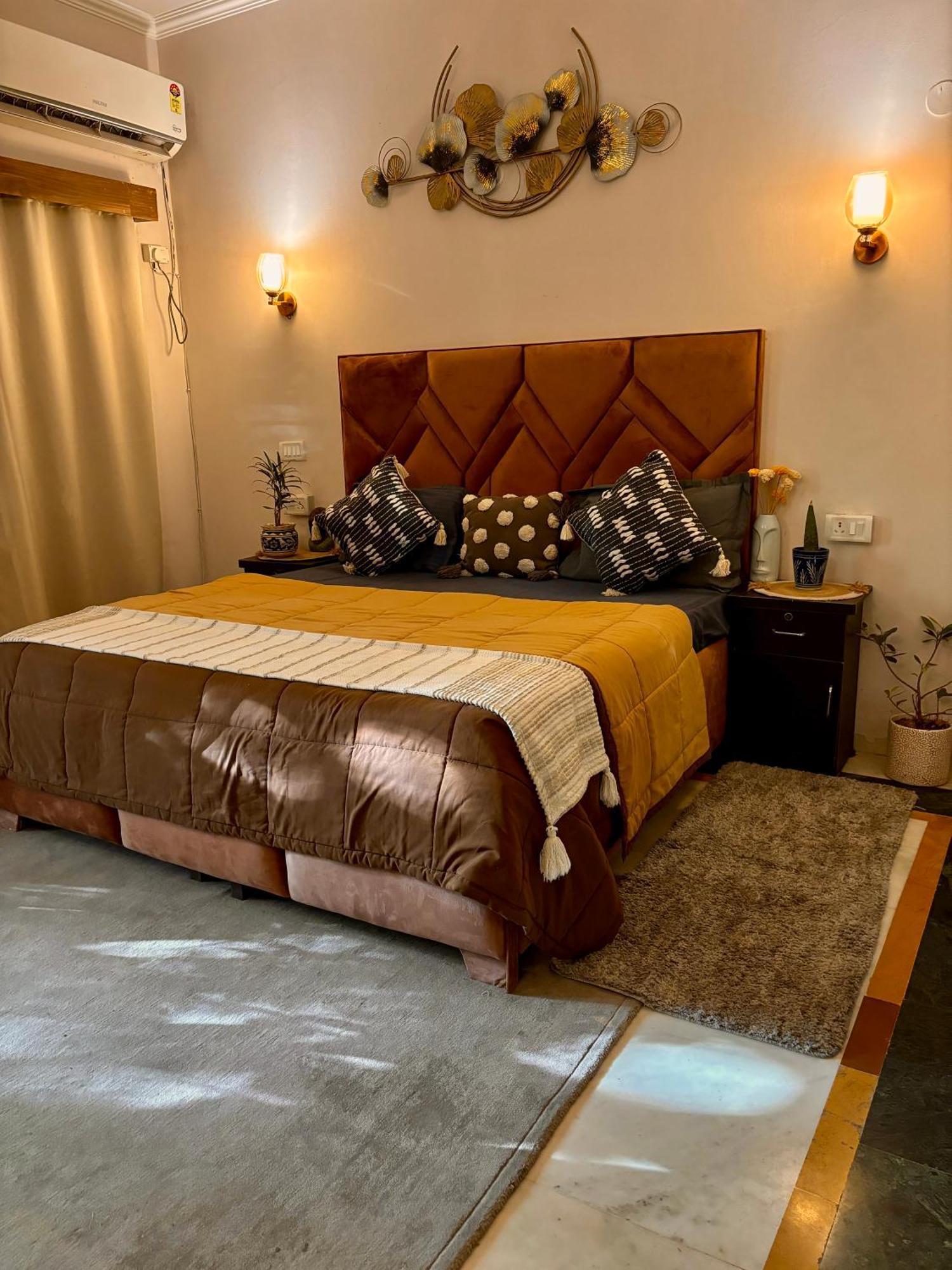 Atharva'S Homestay By Goaround Homes - Nehru Enclave Metro, South Delhi Neu-Delhi Exterior foto