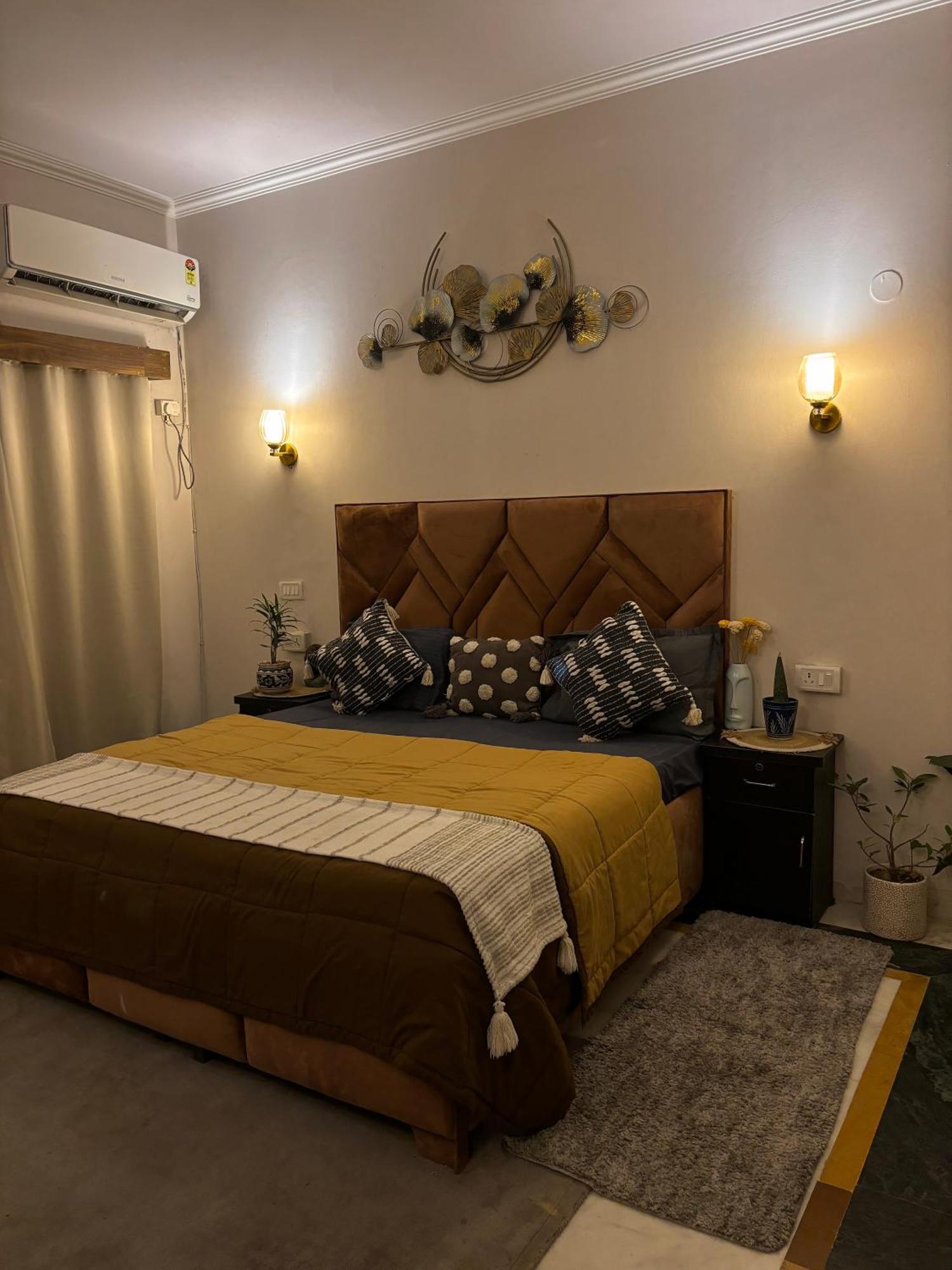 Atharva'S Homestay By Goaround Homes - Nehru Enclave Metro, South Delhi Neu-Delhi Exterior foto
