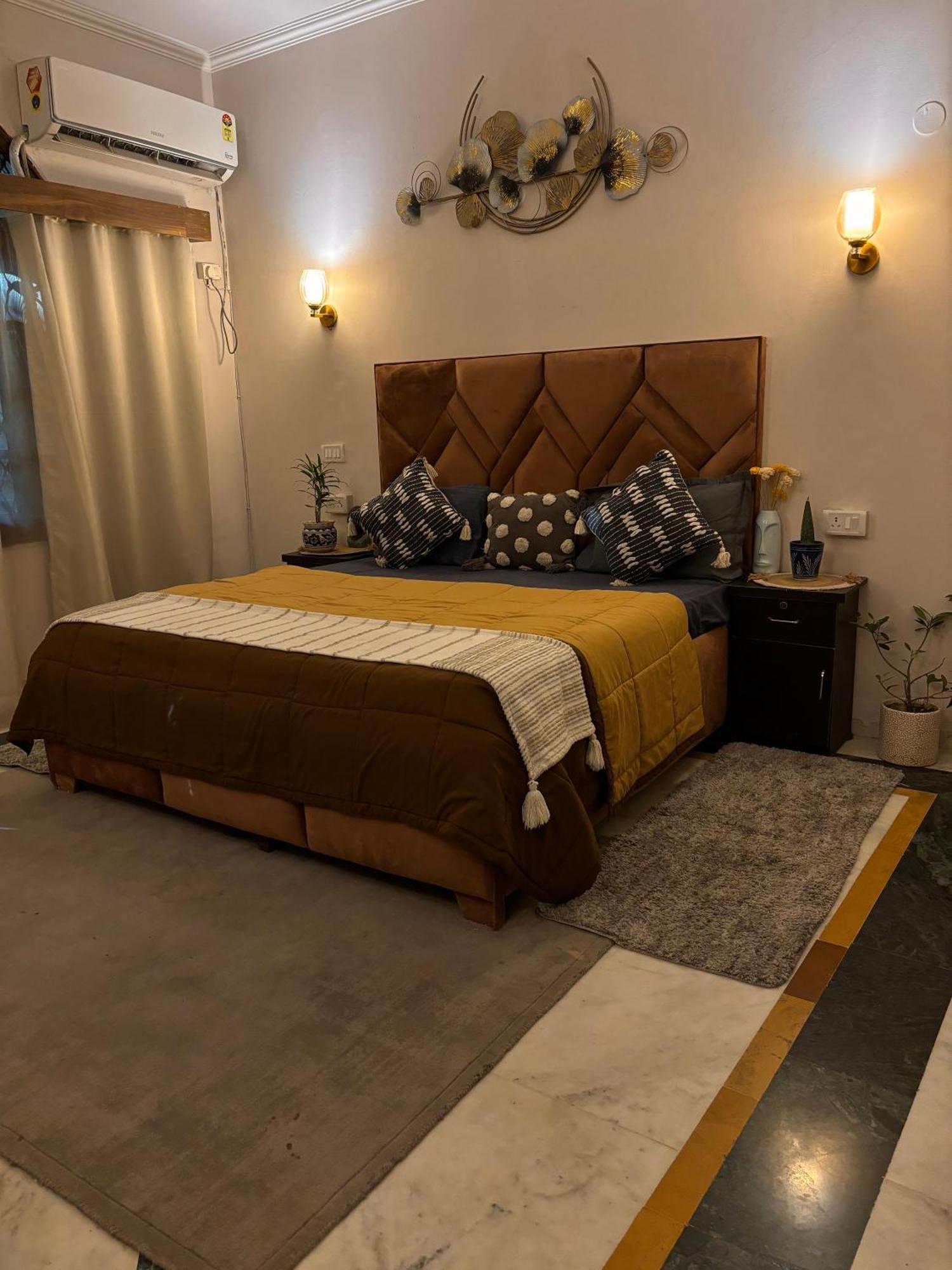 Atharva'S Homestay By Goaround Homes - Nehru Enclave Metro, South Delhi Neu-Delhi Exterior foto