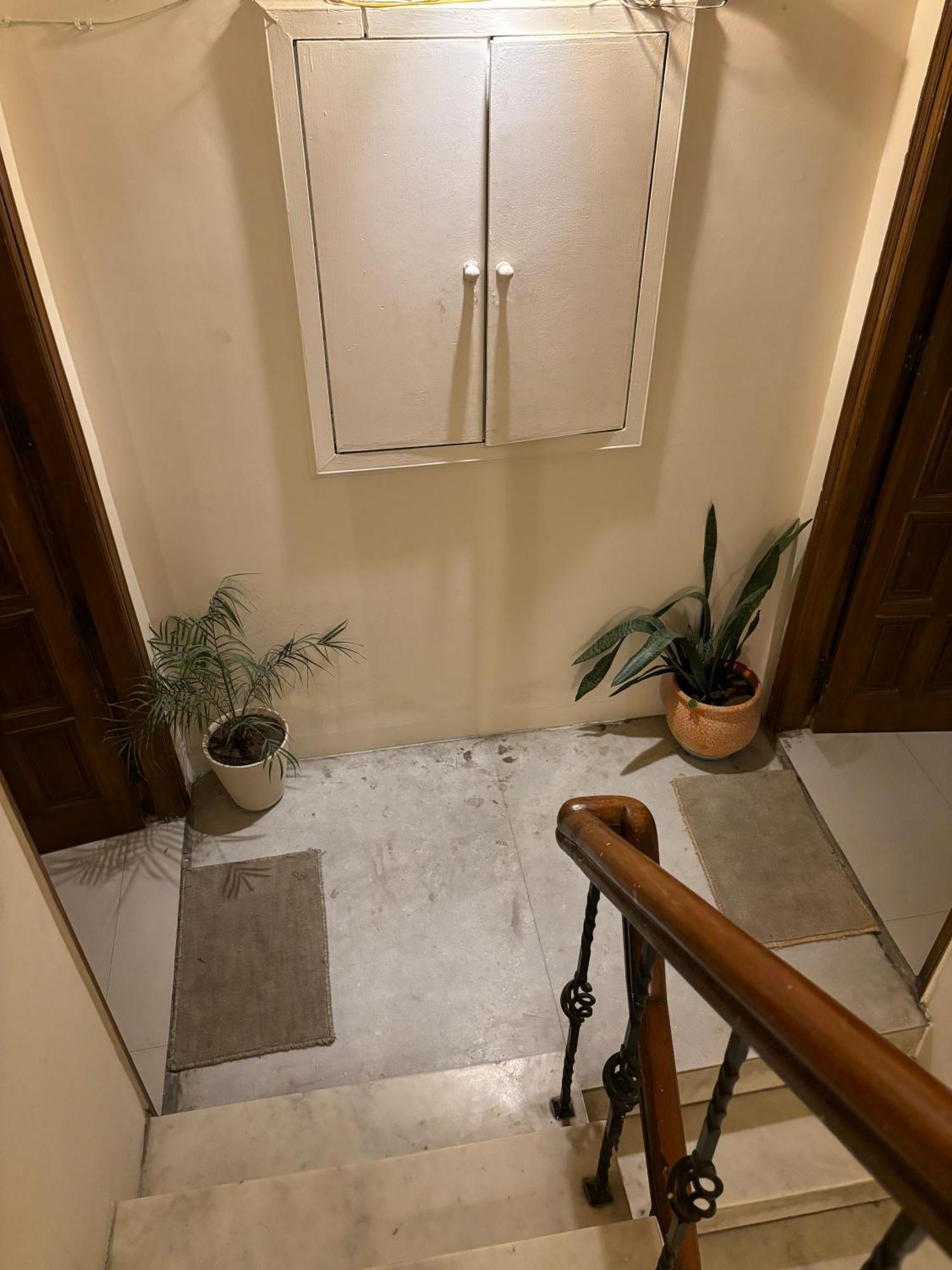 Atharva'S Homestay By Goaround Homes - Nehru Enclave Metro, South Delhi Neu-Delhi Exterior foto