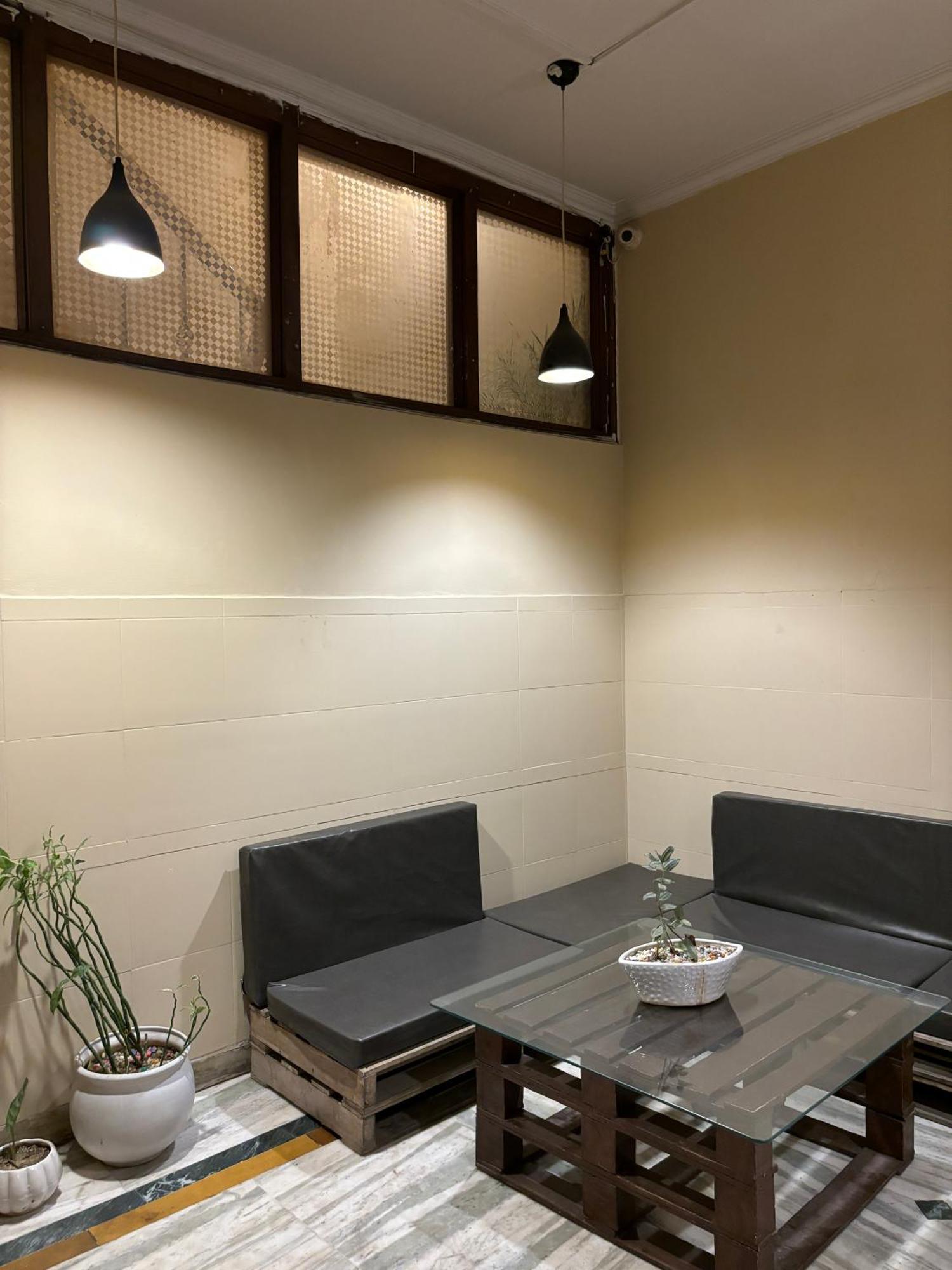 Atharva'S Homestay By Goaround Homes - Nehru Enclave Metro, South Delhi Neu-Delhi Exterior foto