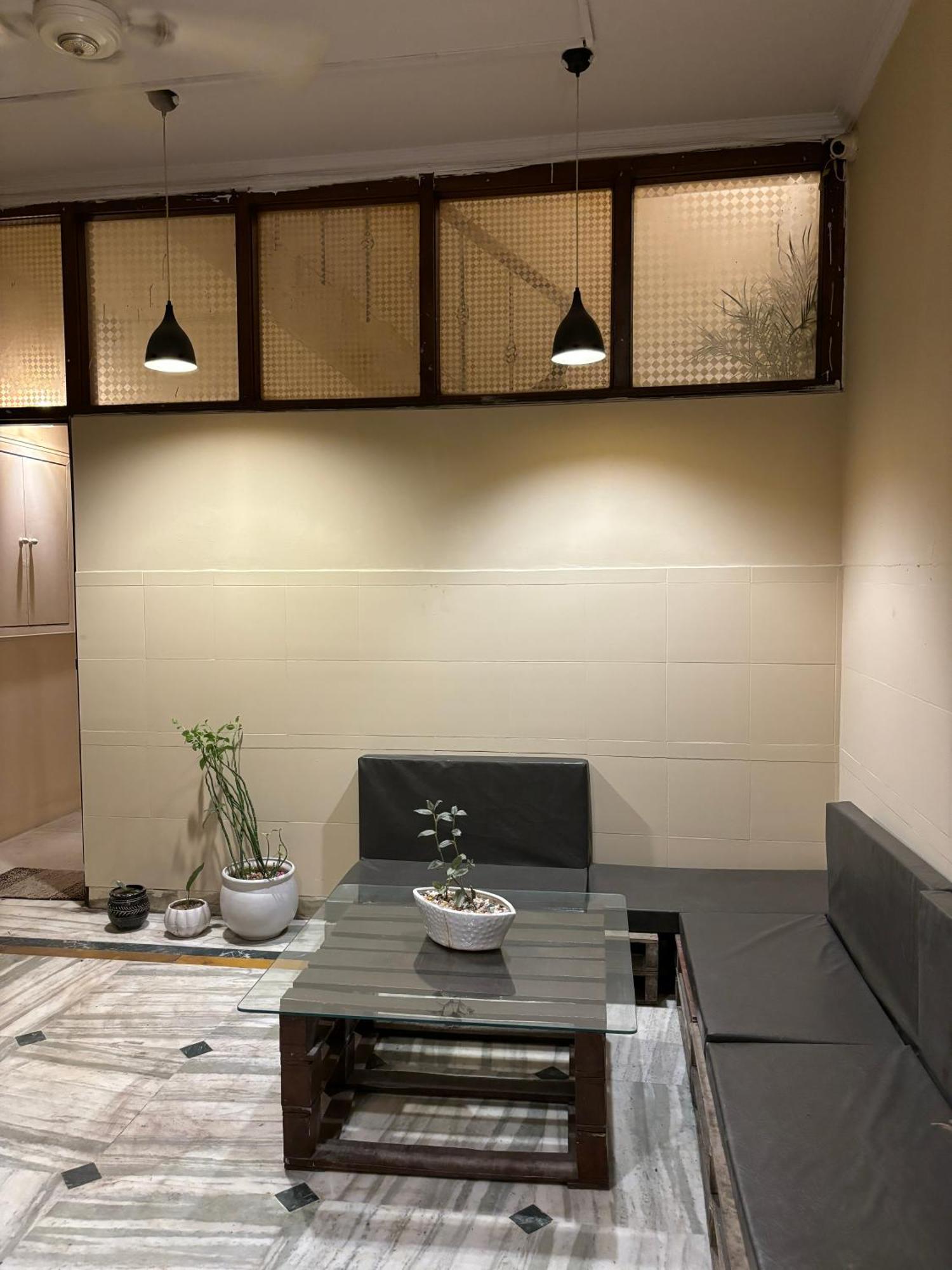 Atharva'S Homestay By Goaround Homes - Nehru Enclave Metro, South Delhi Neu-Delhi Exterior foto