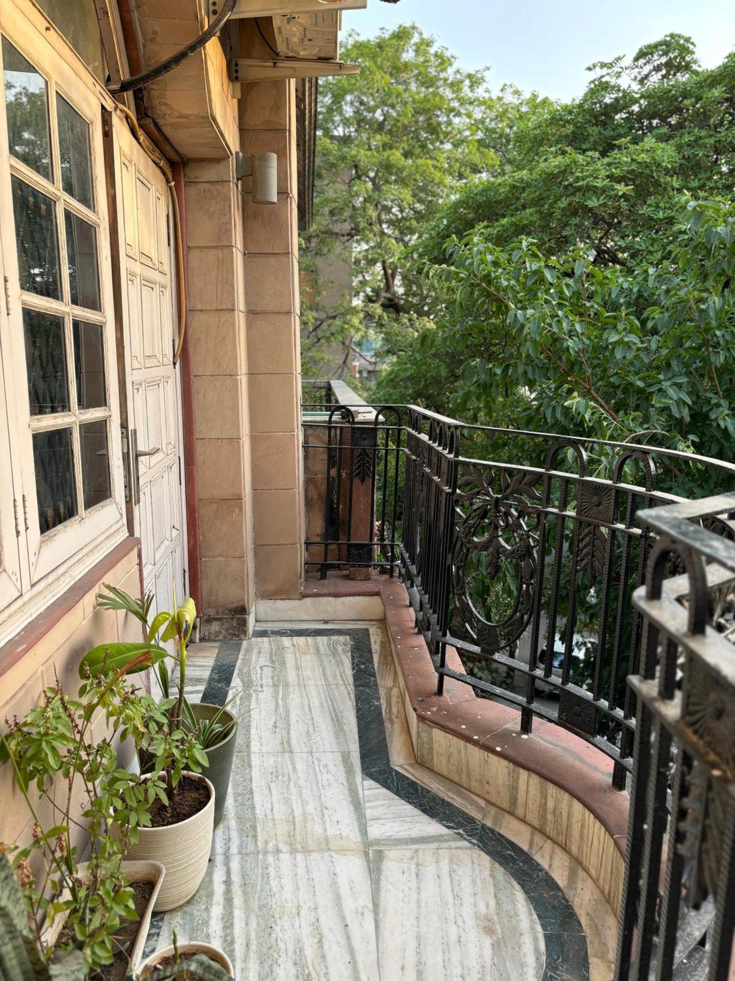Atharva'S Homestay By Goaround Homes - Nehru Enclave Metro, South Delhi Neu-Delhi Exterior foto