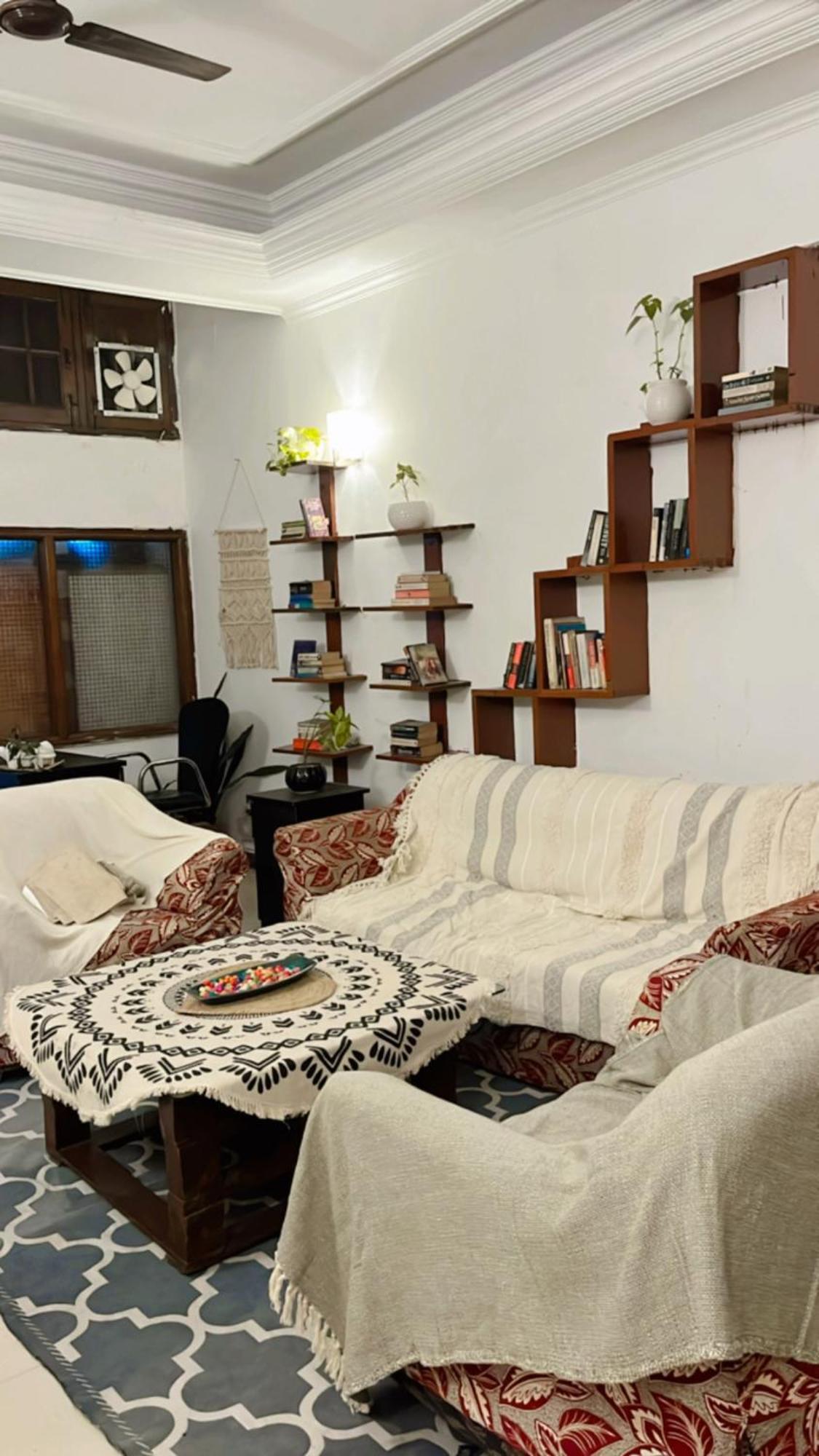 Atharva'S Homestay By Goaround Homes - Nehru Enclave Metro, South Delhi Neu-Delhi Exterior foto